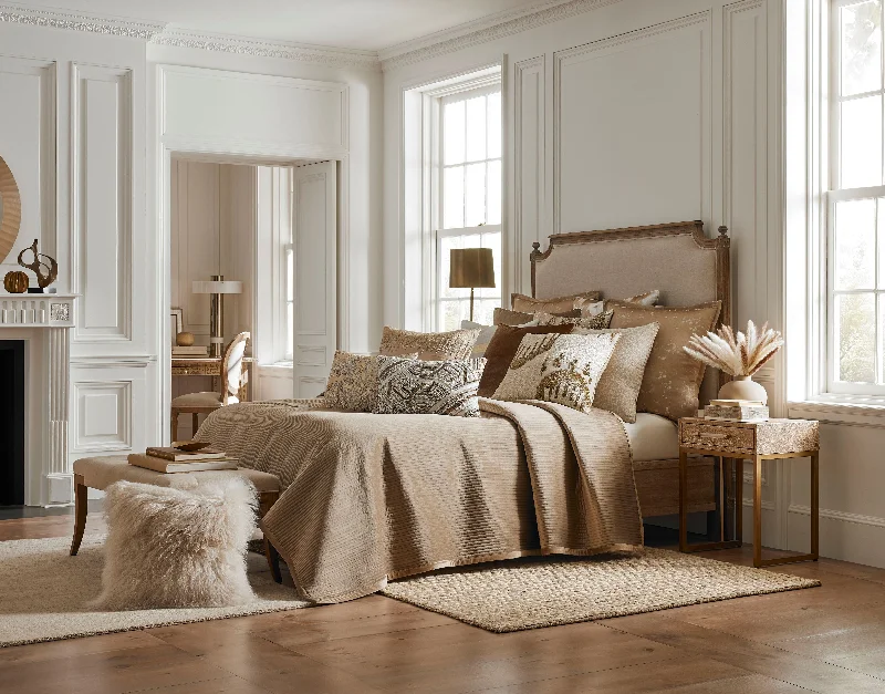 Amara Beige Quilt