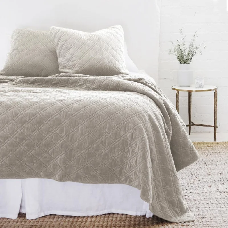 Brussels Bedding in Taupe