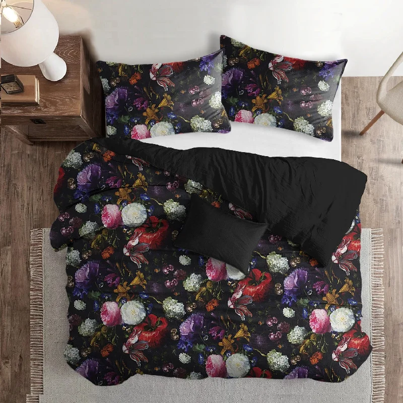 Crystal's Bouquet Black/Floral Bedding