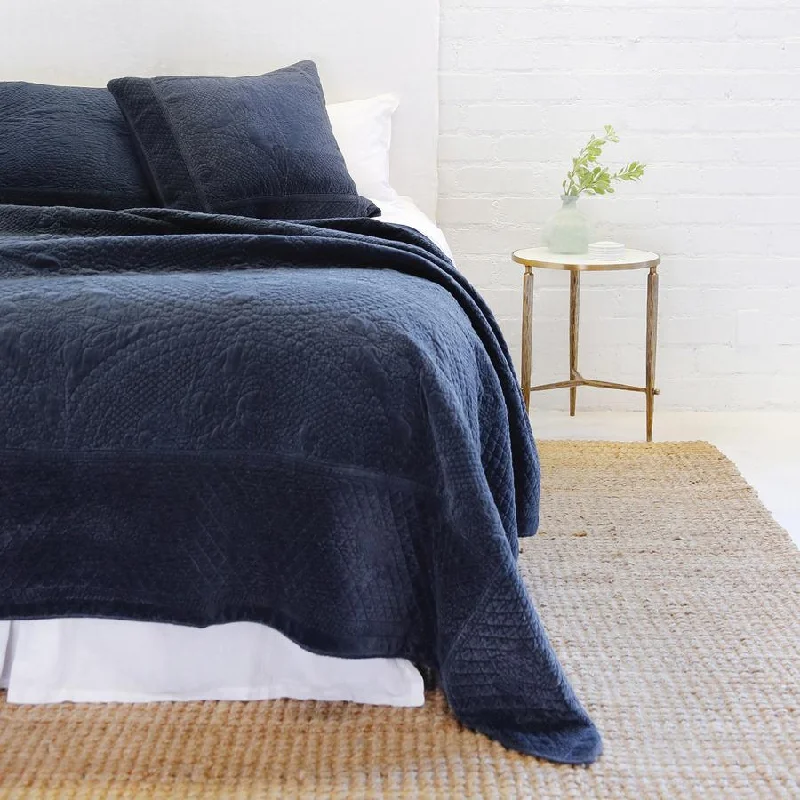 Marseille Bedding in Navy