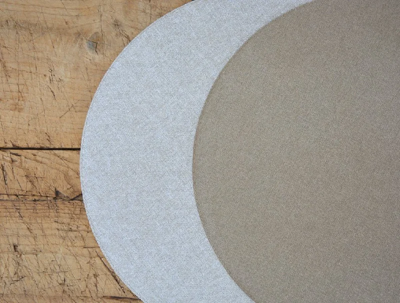 reversible round latte/bronze placemats