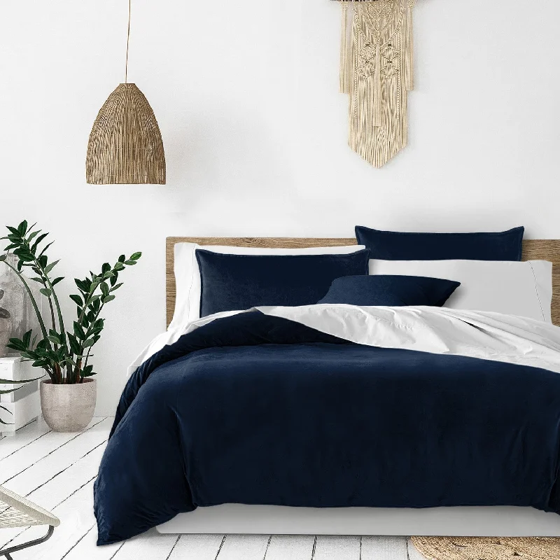 Vanessa Navy Bedding